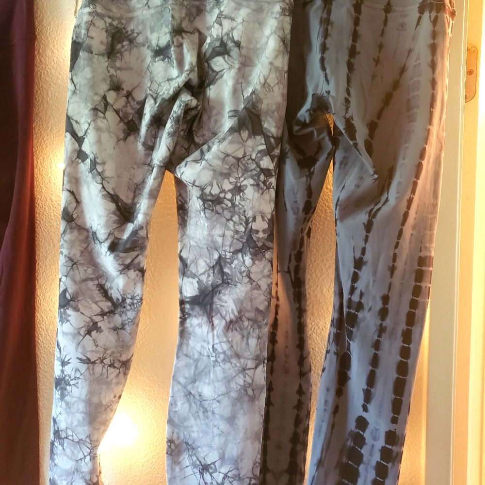 Lululemon leggings White & Grey Tie Dye